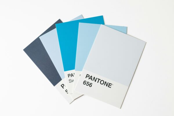 Les tendances couleurs pour vos objets personnalisés en 2025-2026