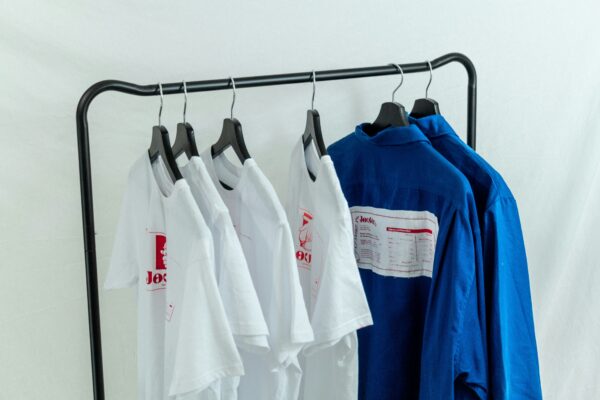 Créer une ligne de vêtements corporate qui plaît à tous vos employés