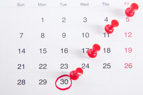 Les objets personnalisés saisonniers : planifier votre calendrier marketing