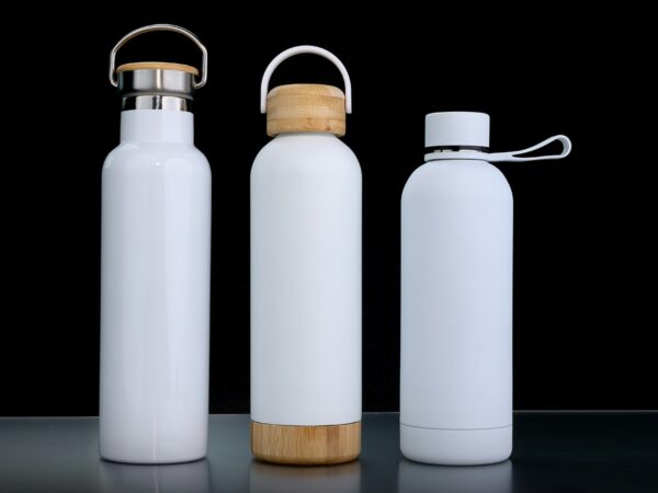 Mugs ou gourdes : que choisir pour vos goodies ?