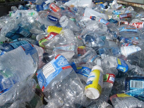 Faut-il bannir le plastique dans les objets publicitaires ?